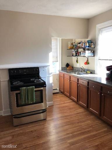 Main picture of 122 Juniper St