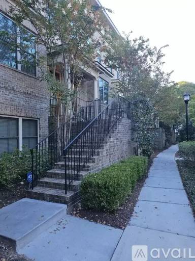 Main picture of 543 Ansley Cir NE