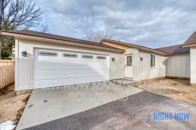 Main picture of 702 Smith Ave
