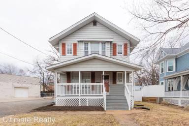 Main picture of 437 S Elm Ave