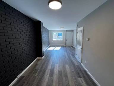 Main picture of 522 S 16 1/2 St