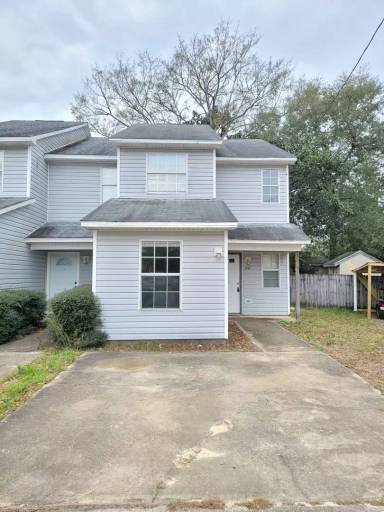 Main picture of 647 Virginia Oak Ct