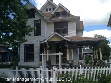 Main picture of 1024 Tippecanoe St