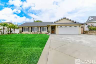 Main picture of 901 Carlson Dr