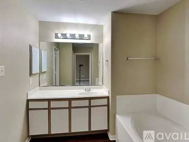 Main picture of 8111 Loyal Ln