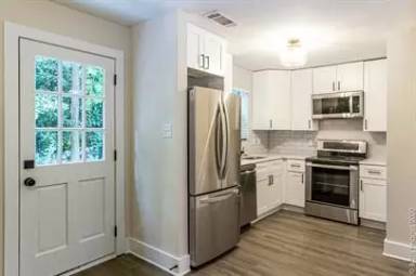 Main picture of 1744 Cambridge Ave