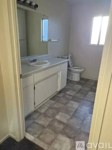Main picture of 668 Cooper Ave