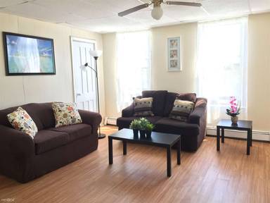 Main picture of 83 14th St