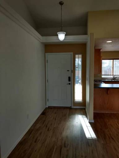 Main picture of 4993 Toledo Ave NE