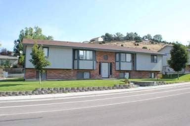 Main picture of 1930 Pocatello Creek Rd