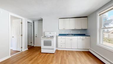 Main picture of 61 Pioneer Ave
