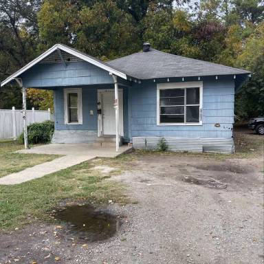 Main picture of 1911 Flynn St