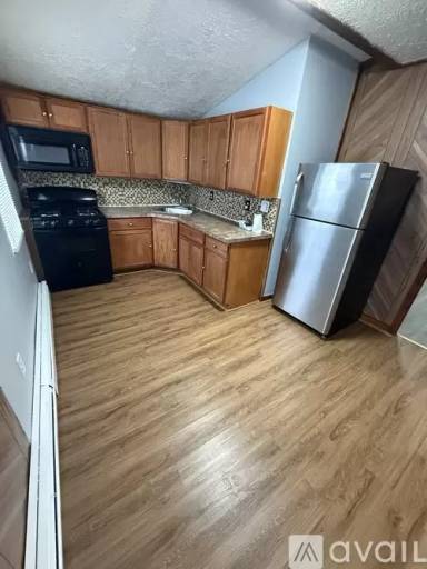 Main picture of 141 Spruce St