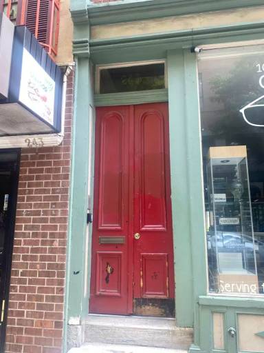 Main picture of 245 S 10th St