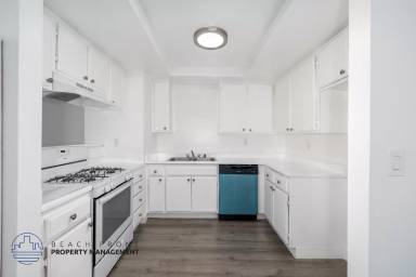 Main picture of 13628 Kornblum Ave
