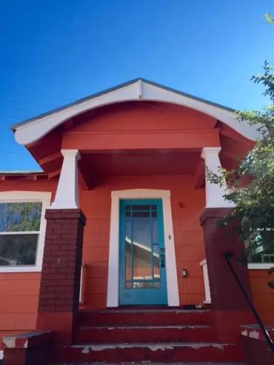 Main picture of 412 Roberts St