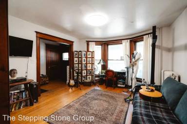 Main picture of 1309 W 24th St