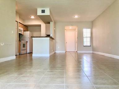 Main picture of 2557 Centergate Dr