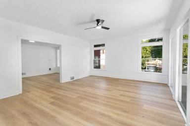 Main picture of 1321 S 13th St
