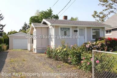 Main picture of 10911 SE Myrtle St
