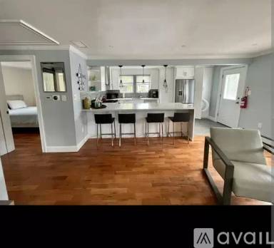 Main picture of 457 West St