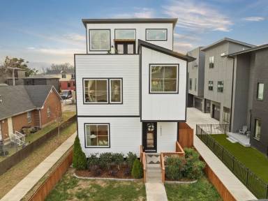 Main picture of 1403A 10th Ave N