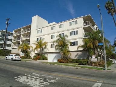 Main picture of 4333 E 2nd St