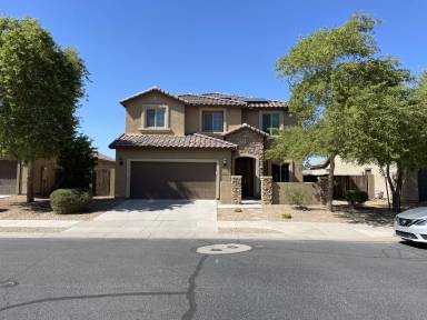 Main picture of 17560 W Lilac St