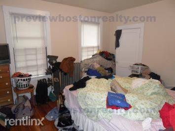 Main picture of 1789 Commonwealth Ave
