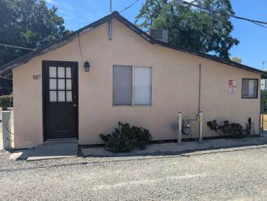 Main picture of 893 Vermont Ave