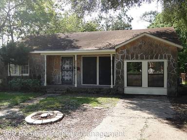 Main picture of 1903 Little St