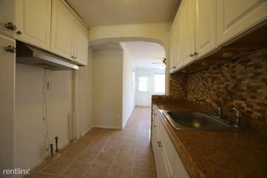 Main picture of 13 Merritt St