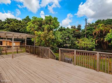 Main picture of 24 Whitethorn Dr