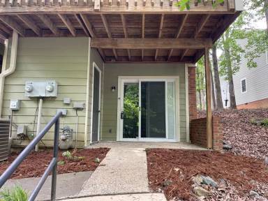 Main picture of 201A Cedarwood Ln