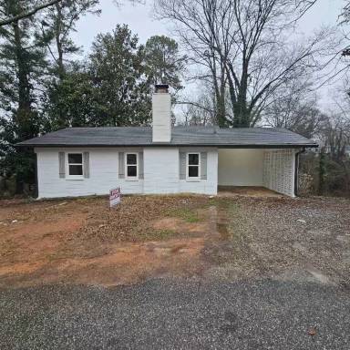Main picture of 176 Roscott Ln