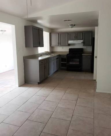 Main picture of 2590 W Vereda Azul