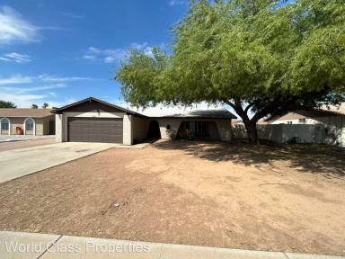 Main picture of 8520 W Lawrence Ln