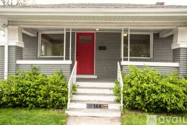 Main picture of 164 E Hampton Ave
