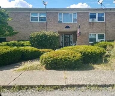 Main picture of 186 E Main St