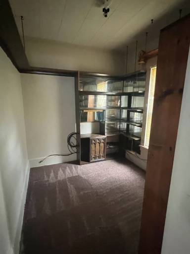 Main picture of 916 Dartmouth Ave SW