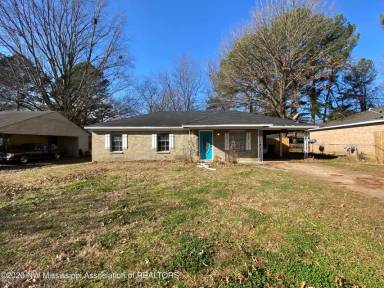 Main picture of 8119 Elmbrook Dr