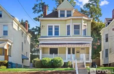 Main picture of 937 Jackman Ave