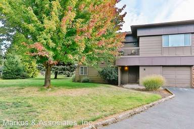 Main picture of 917 Pacific Ave