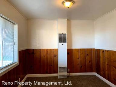 Main picture of 1380 Chris Ln