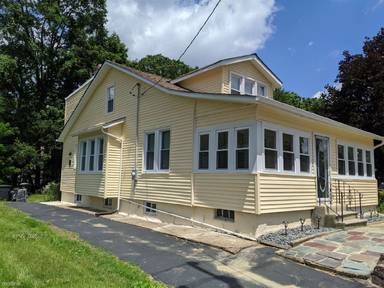 Main picture of 12 Ardsley Ave