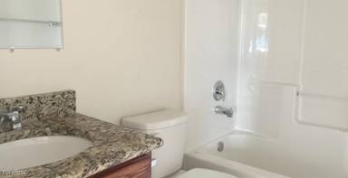 Main picture of 410 S Alamo St