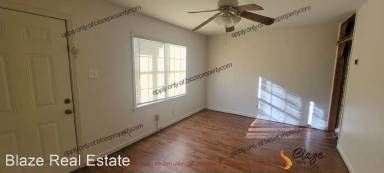 Main picture of 1413 S Nance St