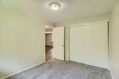 Main picture of 691 Molalla Ave