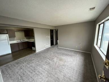 Main picture of 1200 Meadow Ln