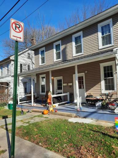 Main picture of 16 N Prince St